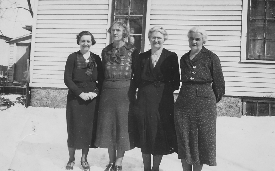 Mitchell sisters